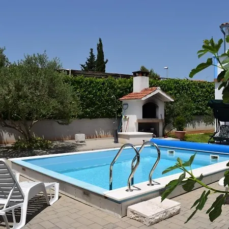 Apartmán In Tribunj With Terrace, Air Conditioning, W-lan 5034-1 Tribalj