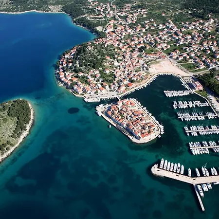 Apartmán In Tribunj With Terrace, Air Conditioning, W-lan 5034-1 Tribalj