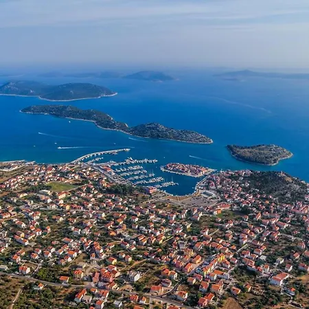 In Tribunj With Terrace, Air Conditioning, W-lan 5034-1 * Tribalj