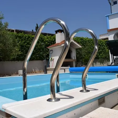 In Tribunj With Terrace, Air Conditioning, W-lan 5034-1 * Tribalj