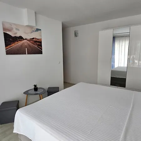 Lejlighed In Tribunj With Terrace, Air Conditioning, W-lan 5034-1 Tribalj