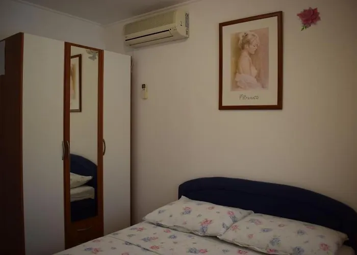 In Tribunj With Terrace, Air Conditioning, W-lan 5034-1 * Tribalj